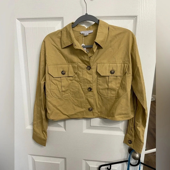 Women’s Mustard Yellow Favlux Cropped Shirt Jacket Button Up Medium NWT - Picture 1 of 5